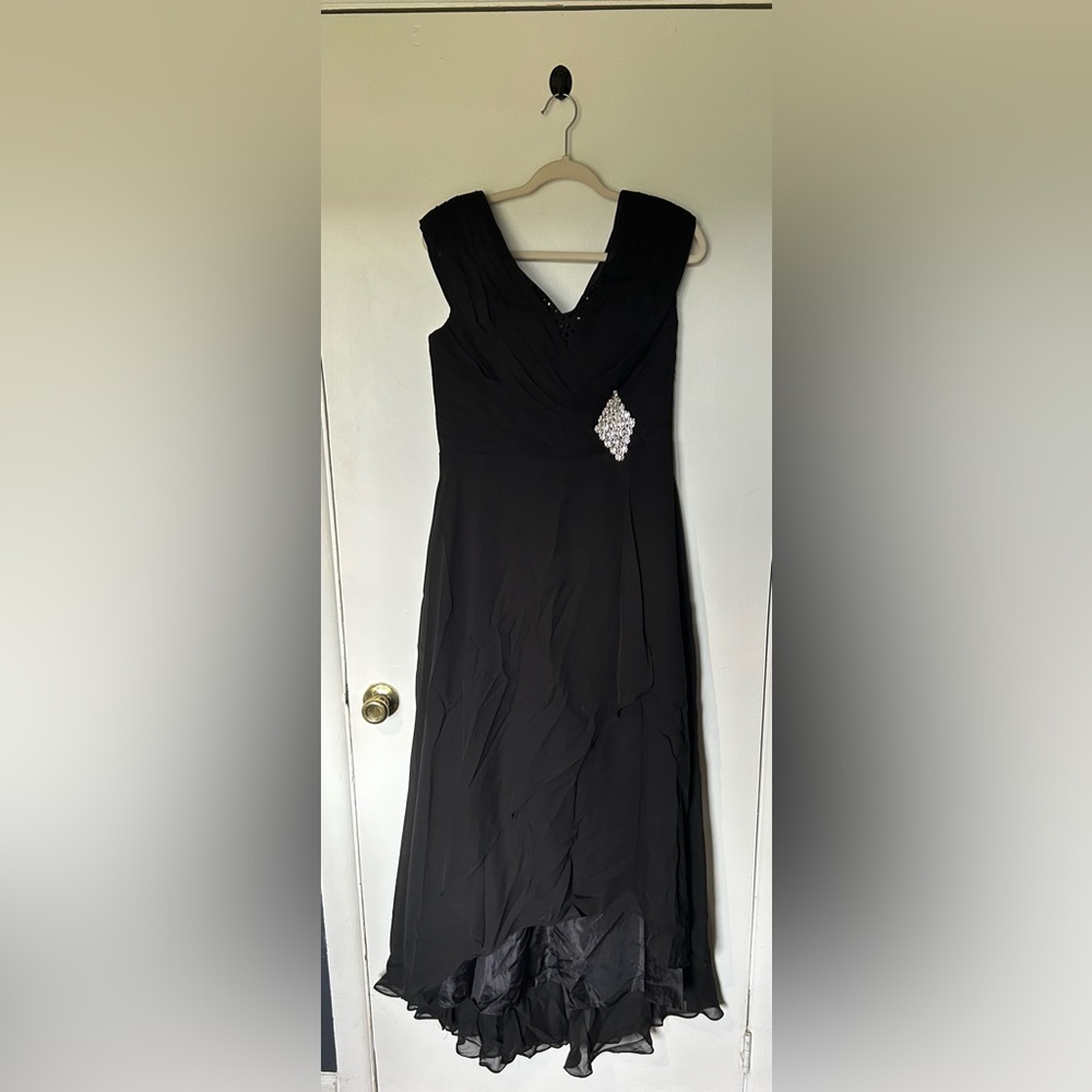 Elegant Black Evening Dress